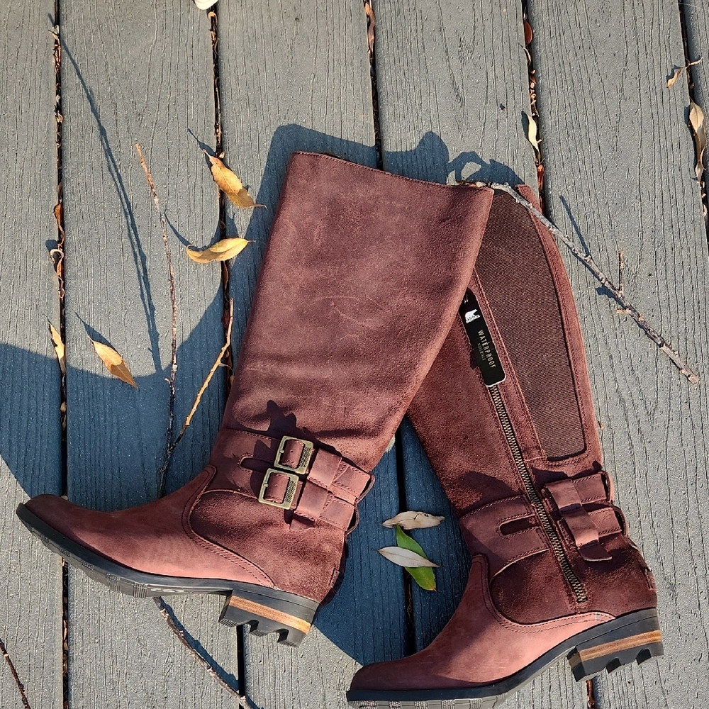 Sorel Women's Tall Buckle Heeled Boots - Burgundy 7.5